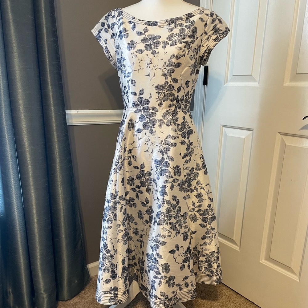 Eshakti Dress
